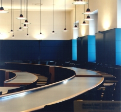 GMMK Foto: Elisabeth Mayr-Keber , Gert M. MAYR-KEBER ZT-GmbH. Gemeinderatssaal Klagenfurt 1999